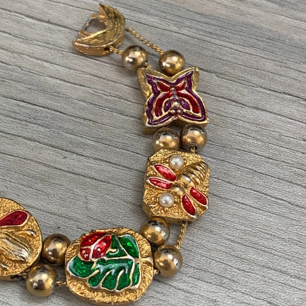 Vintage Gold Tone Enamel Garden Charm Bracelet Butterfly Ladybug Bee 7 Inch